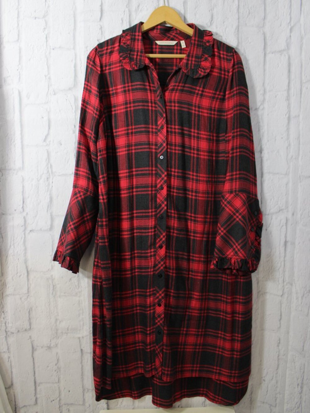 Soft Surroundings Medium Red Black Plaid Button Front Soft Flannel Nightgown